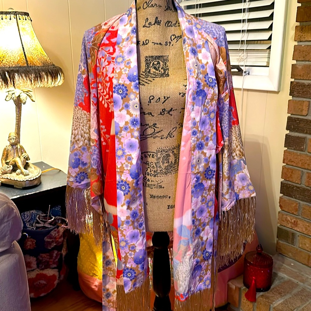 Floral Kimono 👘. NWT. Size S.